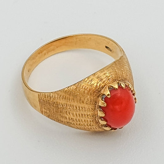 Antique Italian Coral Cabochon 18K Solid Gold (750) Ring Mollaris.com