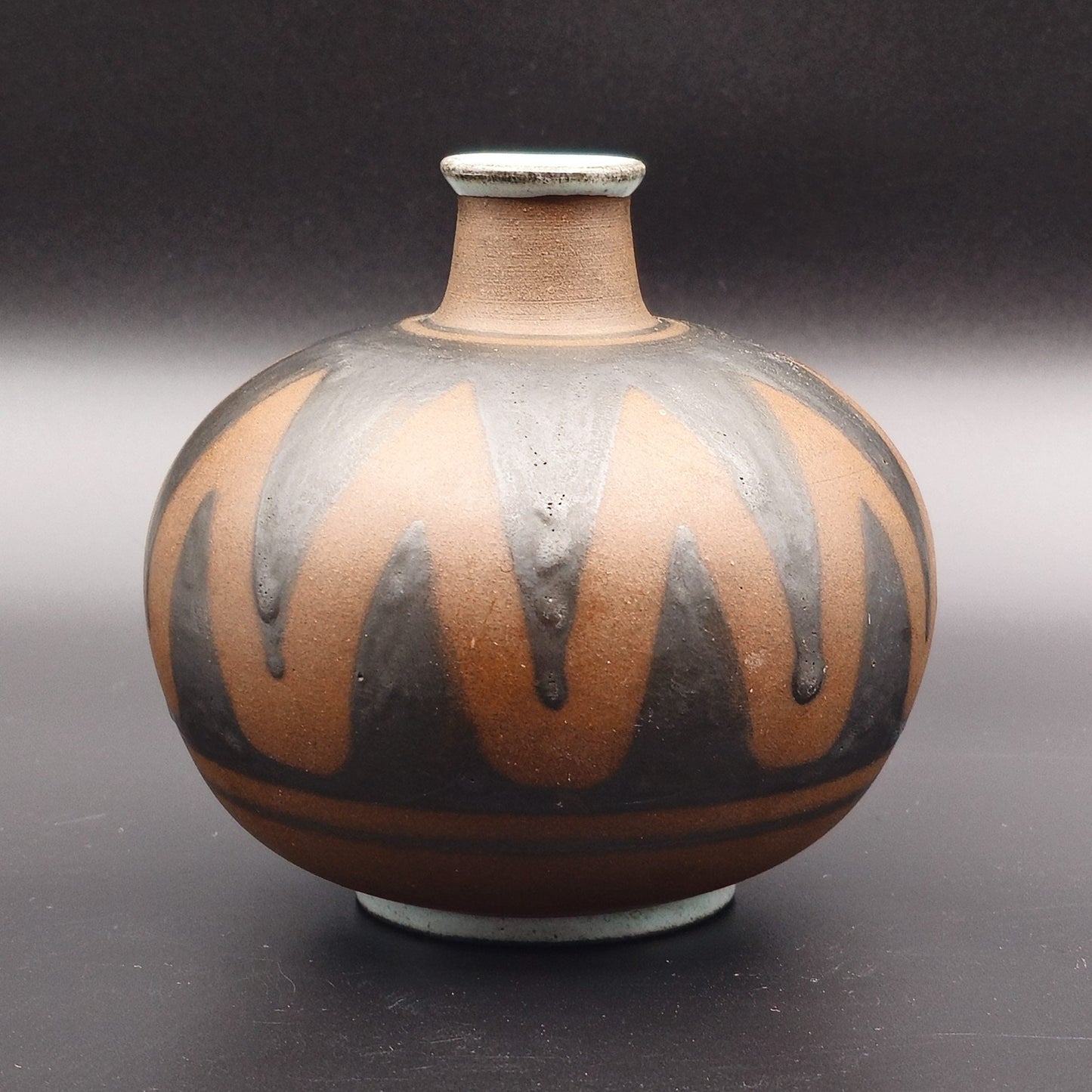 DANISH EINAR JOHANSEN STUDIO CERAMIC BROWN AND BLACK GLAZED STONEWARE VASE | MID 20TH CENTURY Mollaris.com