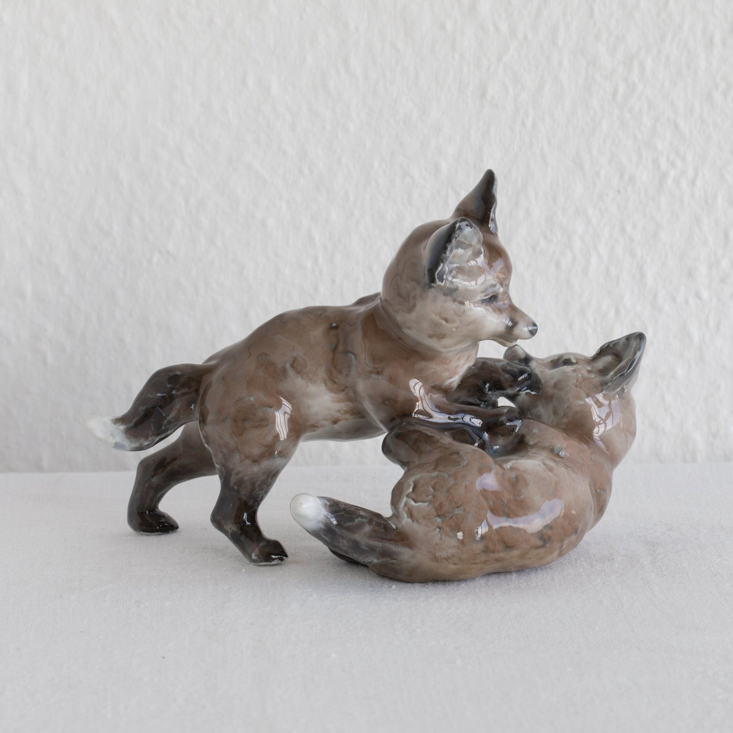 FRITZ HEIDENREICH Rosenthal Decorated Porcelain Playing Fox Kits Figurine Mollaris.com