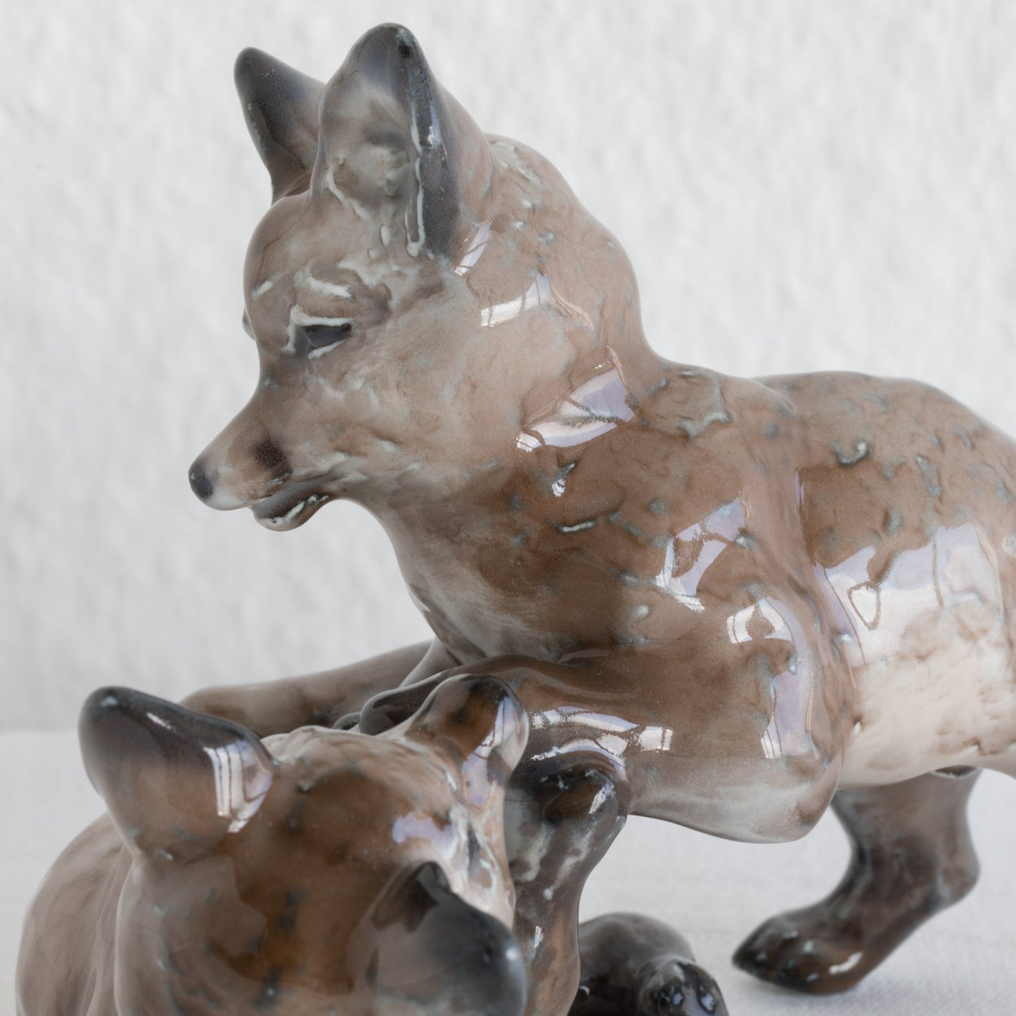 FRITZ HEIDENREICH Rosenthal Decorated Porcelain Playing Fox Kits Figurine Mollaris.com