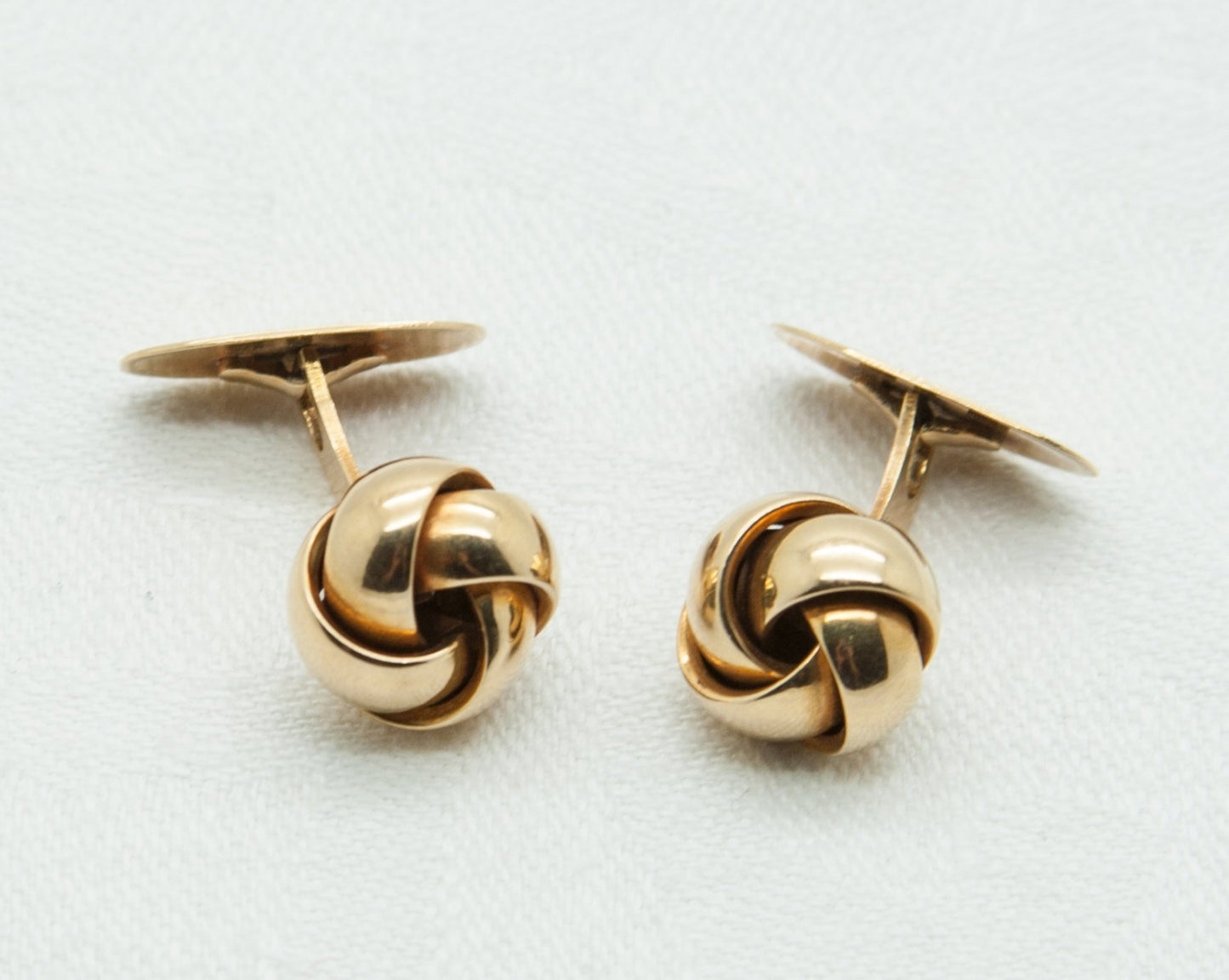 HENRIK MUNCK HANSEN Classic Woven Knot 14K Solid Gold (585) Cufflinks Mollaris.com