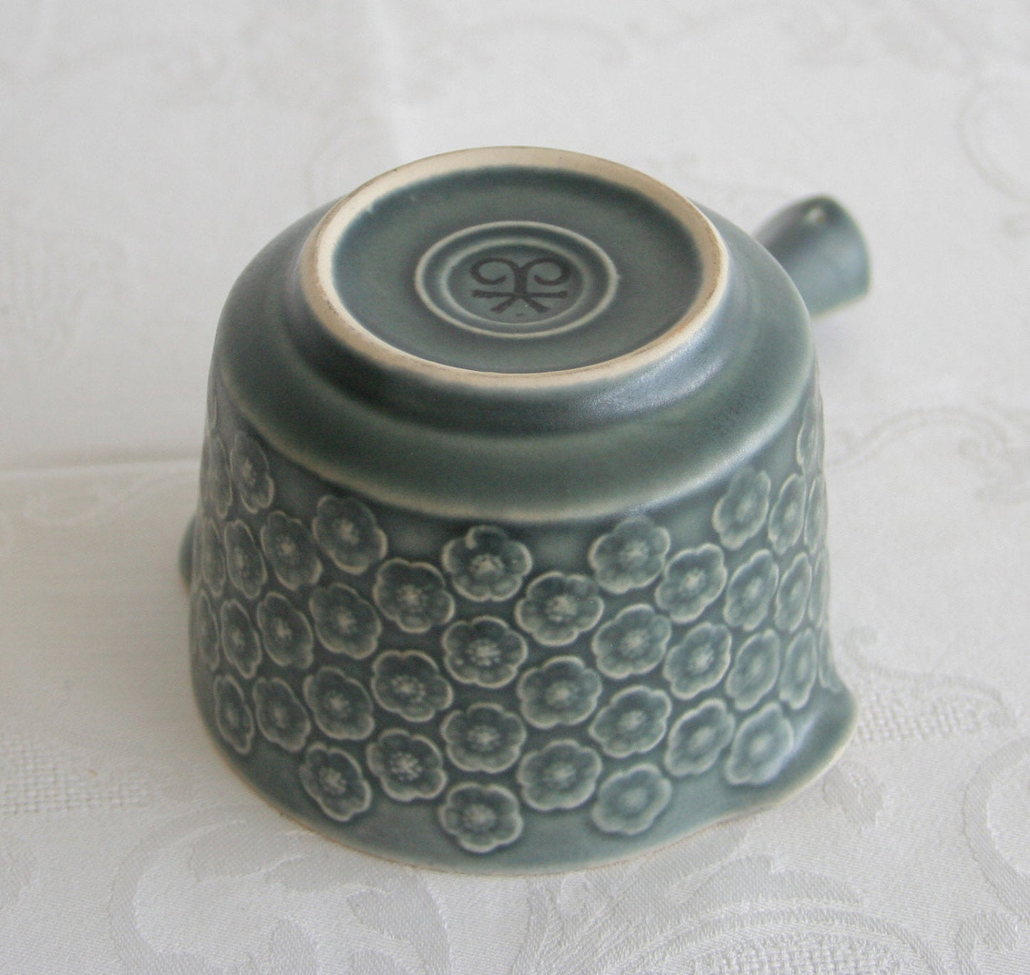 Kronjyden JENS HARALD QUISTGAARD Tableware AZUR Stoneware Sauce Pot Mollaris.com