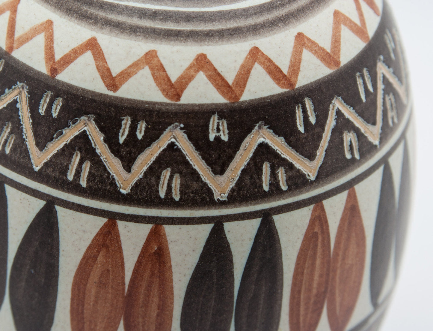 MICHAEL ANDERSEN Sgrafitto Abstract Patterned Stoneware Vase Mollaris.com