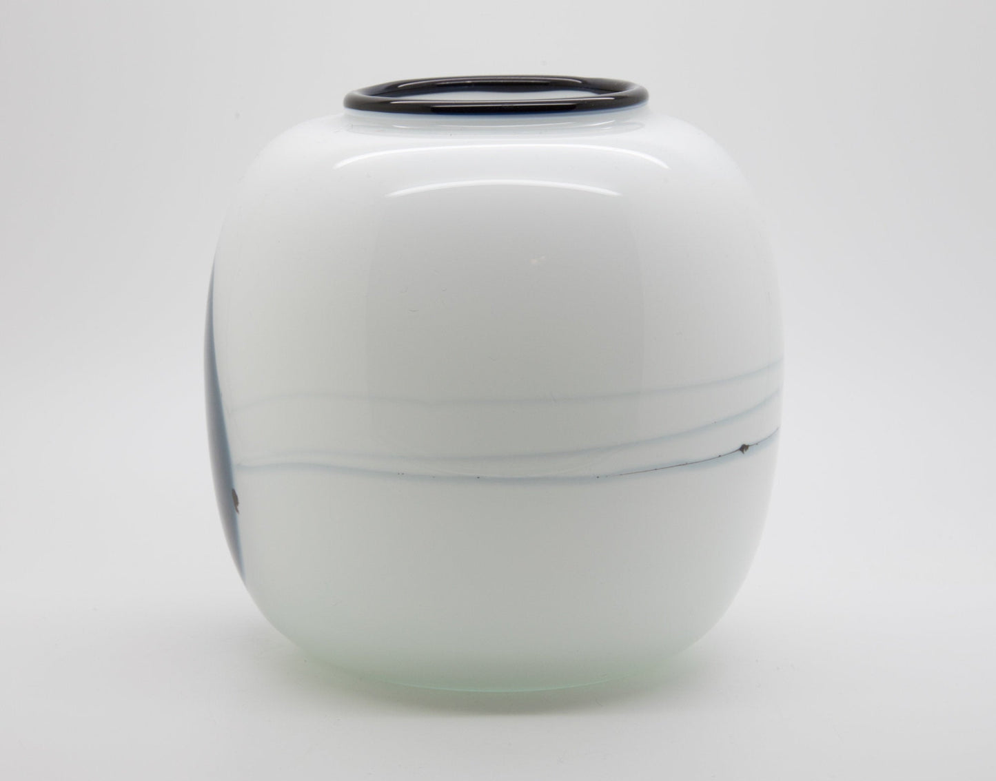 MICHAEL BANG Holmegaard ATLANTIS Studio Glass Ball Vase Mollaris.com