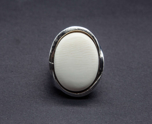 NIELS ERIK FROM Modernist Faux Ivory Cabochon Solid Sterling Silver Ring (925S) Mollaris.com
