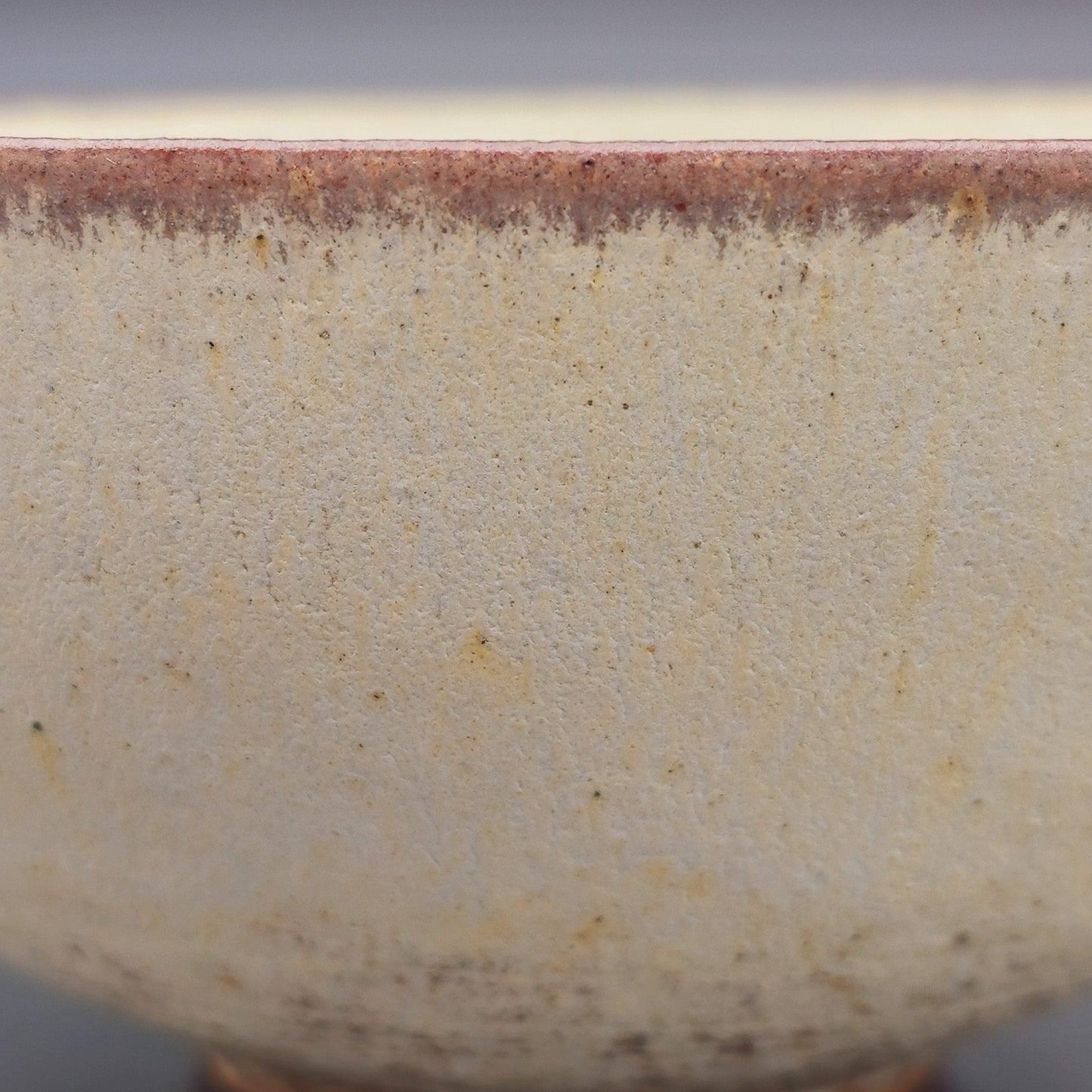 PER LINNEMANN SCHMIDT PALSHUS GREYISH WHITE GLAZED STONEWARE BOWL | 20TH CENTURY Mollaris.com