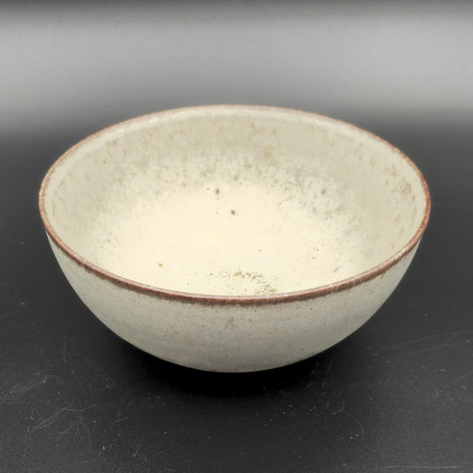 PER LINNEMANN SCHMIDT PALSHUS GREYISH WHITE GLAZED STONEWARE BOWL | 20TH CENTURY Mollaris.com