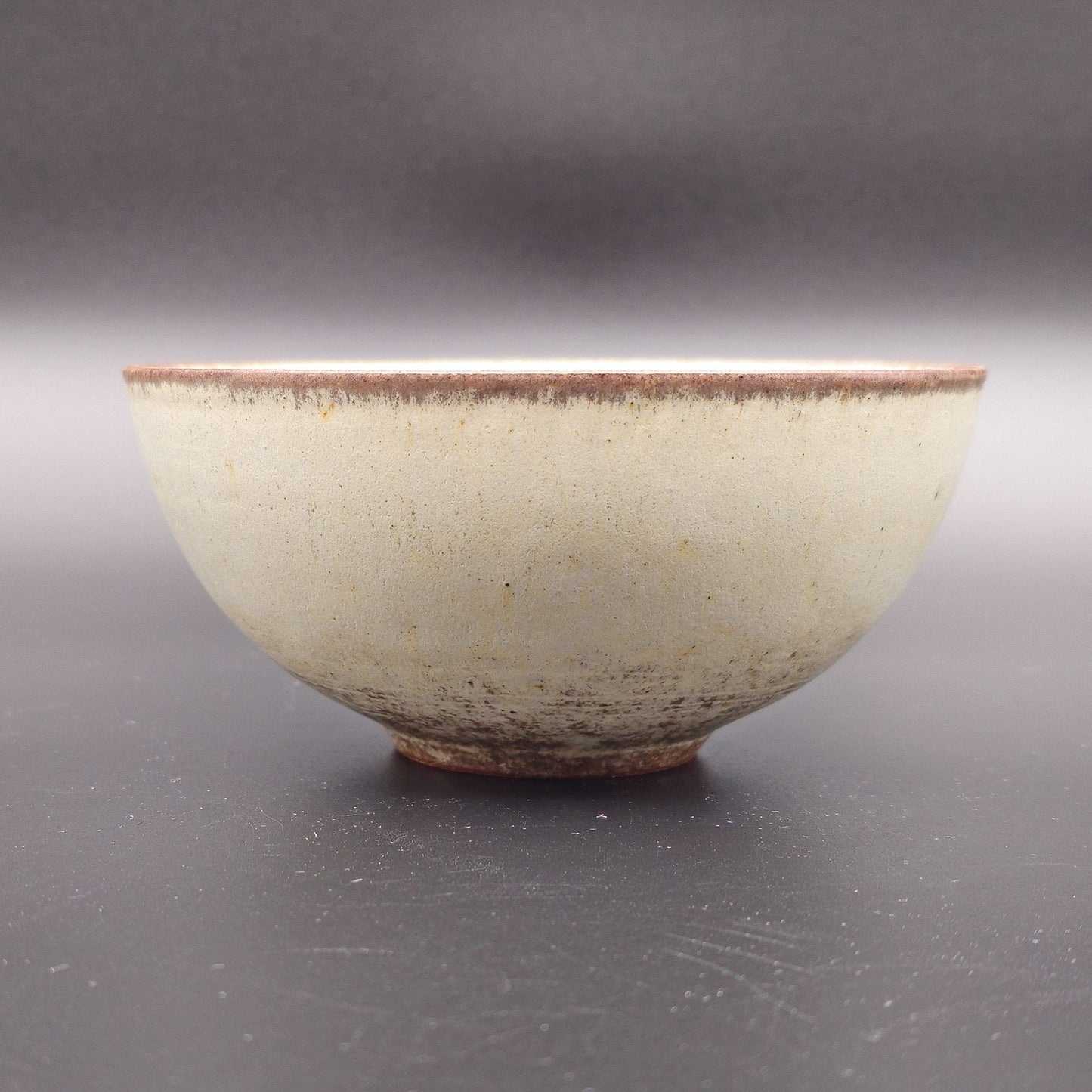 PER LINNEMANN SCHMIDT PALSHUS GREYISH WHITE GLAZED STONEWARE BOWL | 20TH CENTURY Mollaris.com