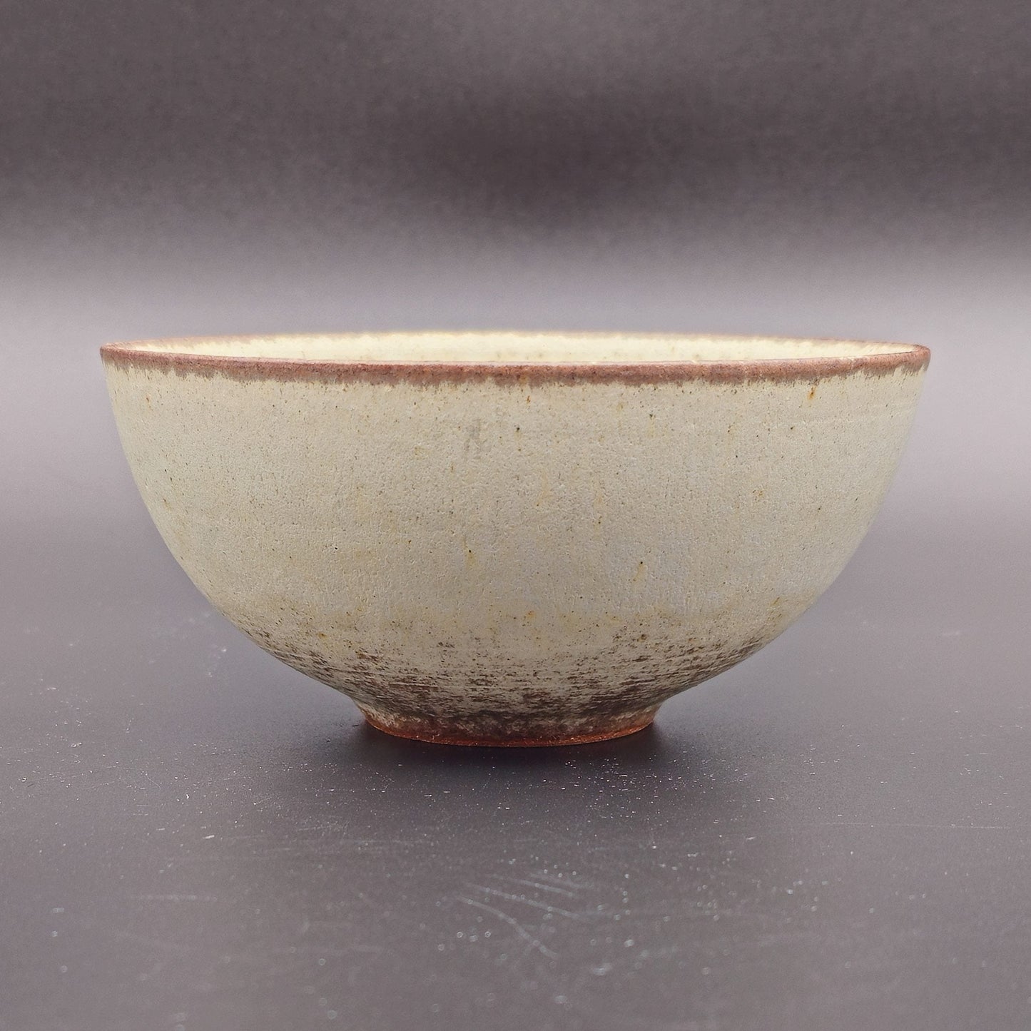 PER LINNEMANN SCHMIDT PALSHUS GREYISH WHITE GLAZED STONEWARE BOWL | 20TH CENTURY Mollaris.com