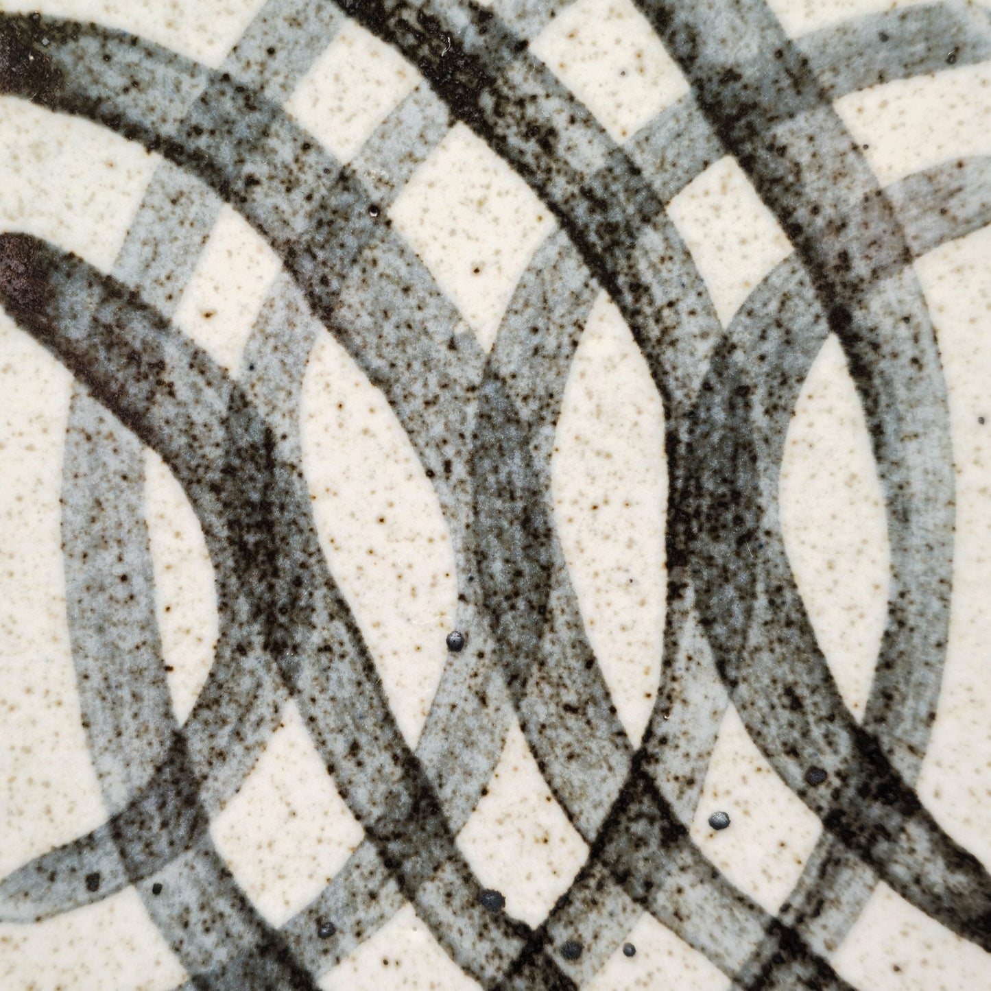 PER LINNEMANN SCHMIDT Palshus White Black Speckled Glazed Overlapping Semi-Circle Geometric Decoration Stoneware Vase Mollaris.com