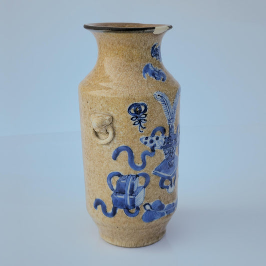 Chinese 19thC. Blue and White Café au lait Crackle Ground Glaze Porcelain Vase Qing