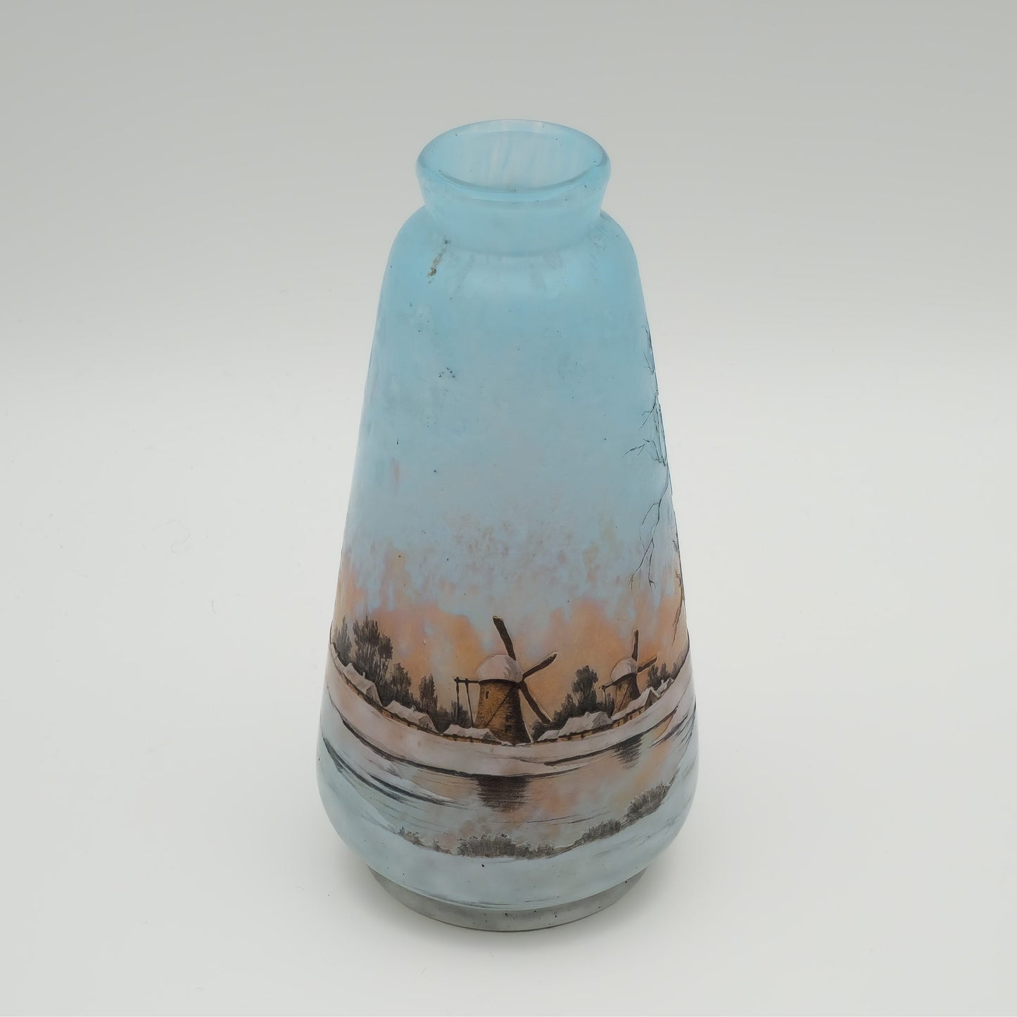 A DAUM NANCY CAMEO ENAMELLED GLASS VASE WITH DUTCH WINTER LANDSCAPE SCENE | EARLY 20TH CENTURY