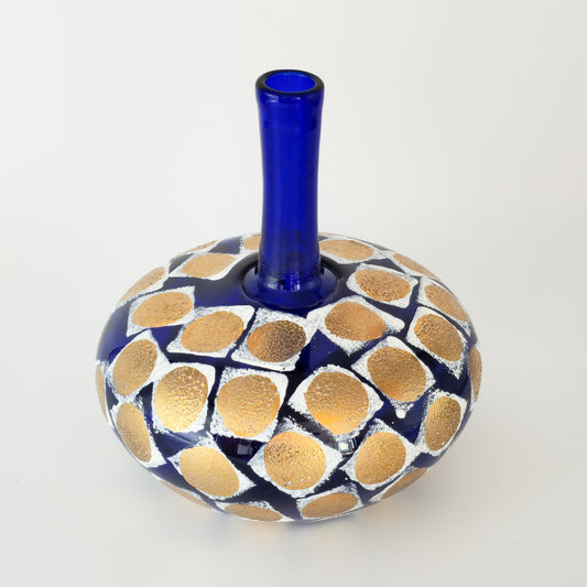 BENGT LINDBERG BERGDALA GLASBRUK GOLD LEAF BLUE GLASS VASE | LATE 20TH CENTURY