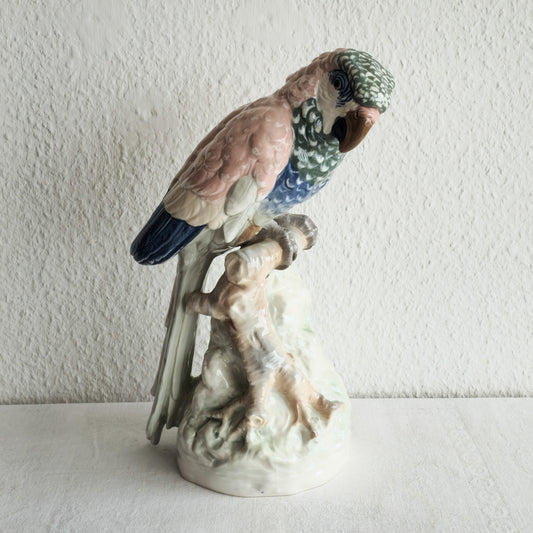 AMPHORA PARROT PORCELAIN SCULPTURE | EARLY 20TH CENTURY