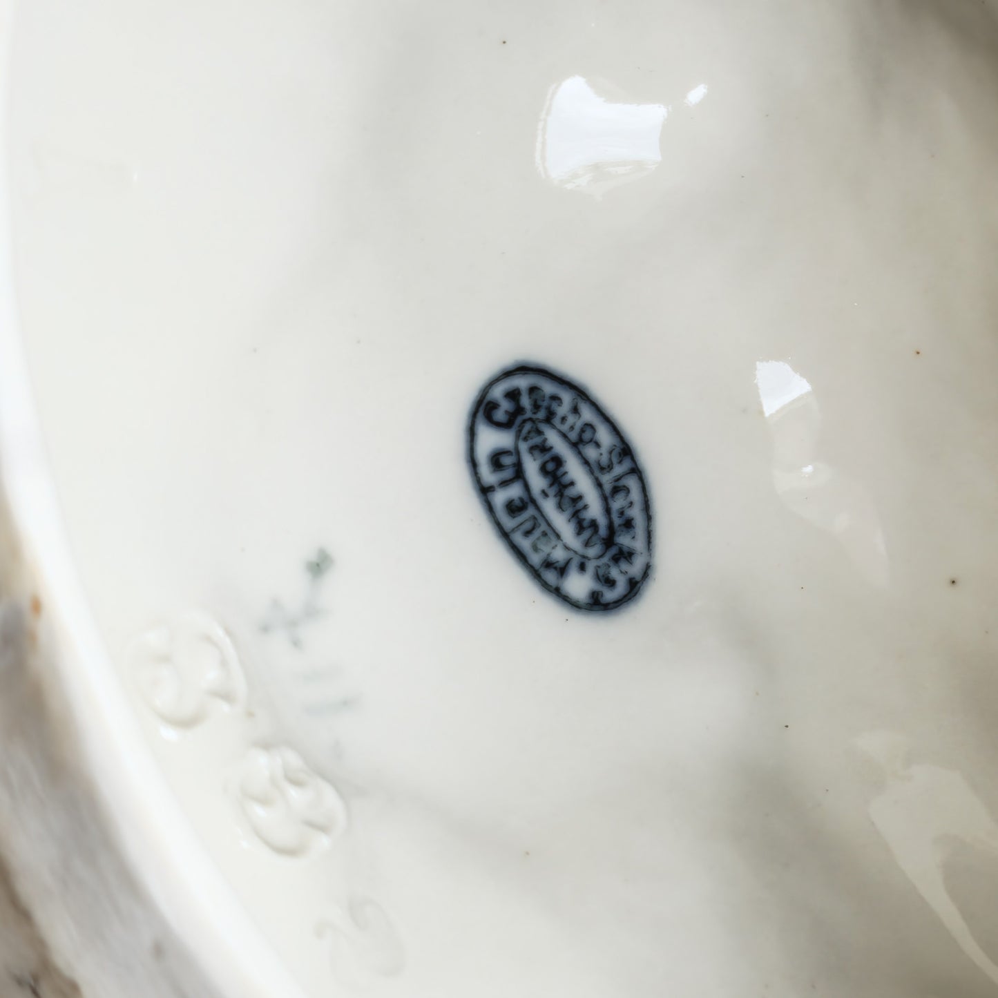 AMPHORA PARROT PORCELAIN SCULPTURE | EARLY 20TH CENTURY