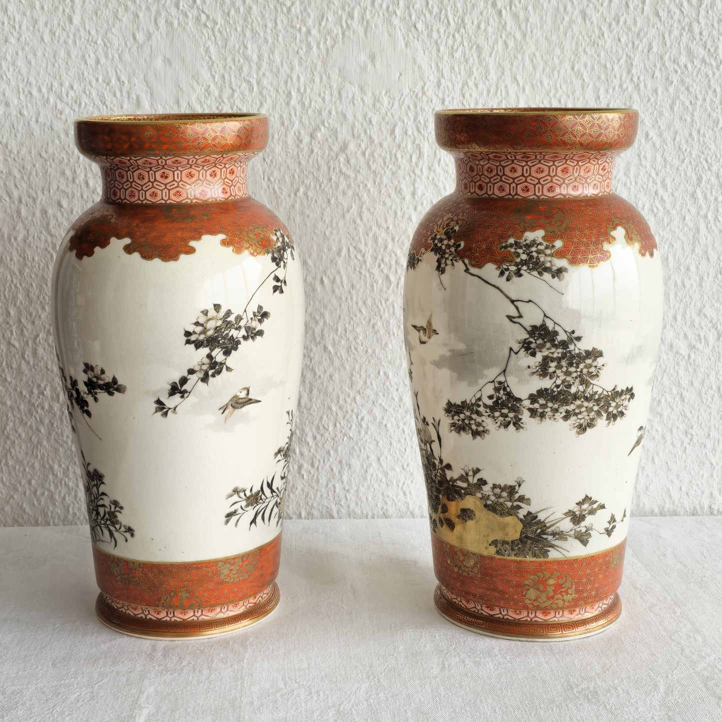 A PAIR OF JAPANESE KUTANI WARE VASES | MEIJI PERIOD, LATE 19TH CENTURY