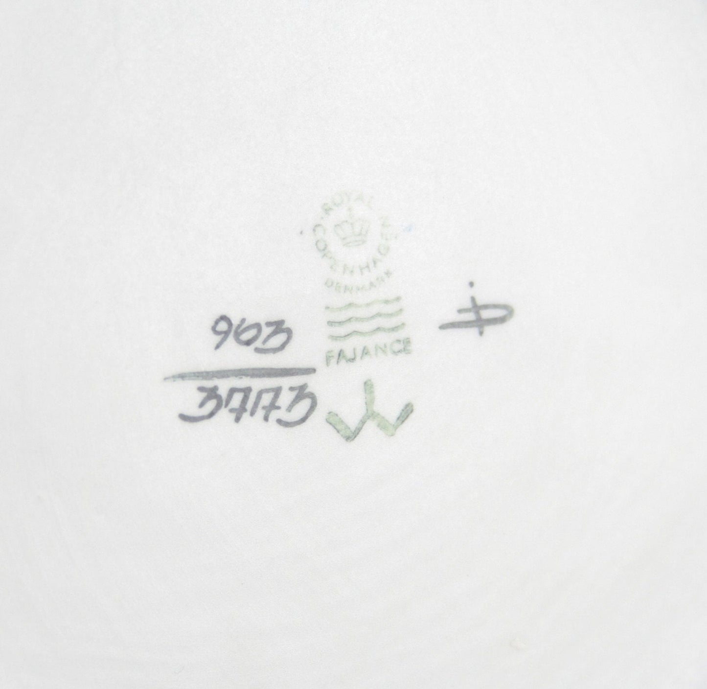 Royal Copenhagen IVAN WEISS Faiance Bowl Dish Mollaris.com