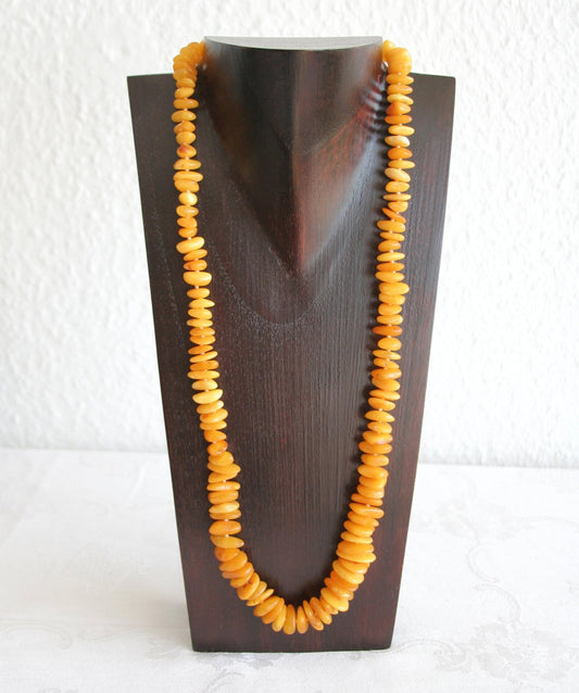 VINTAGE BALTIC AMBER Necklace Butterscotch Egg Yolk 54 gr Mollaris.com