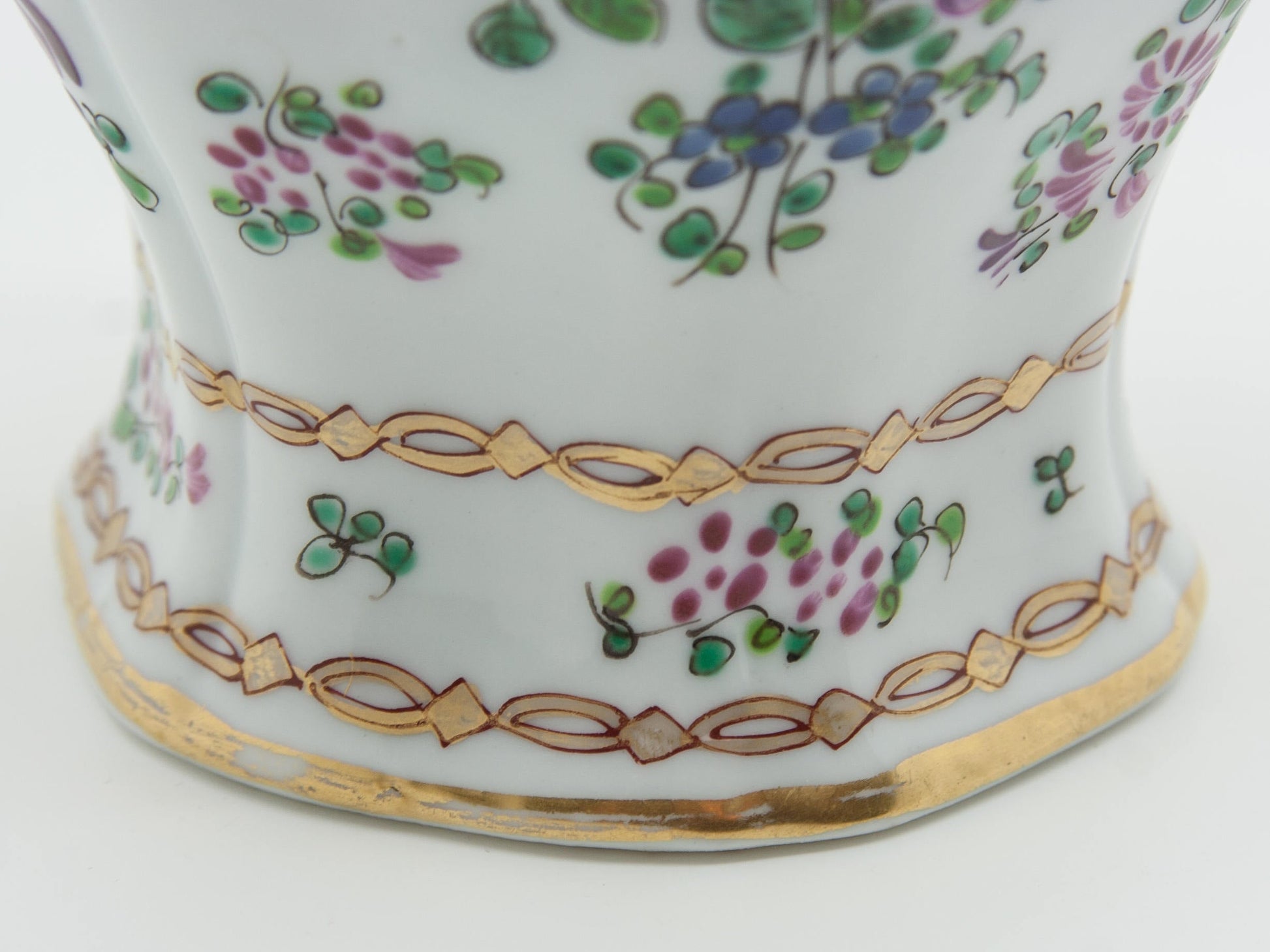 Edmé SAMSON "Famille Rose" Armorial Porcelain Vase Mollaris.com
