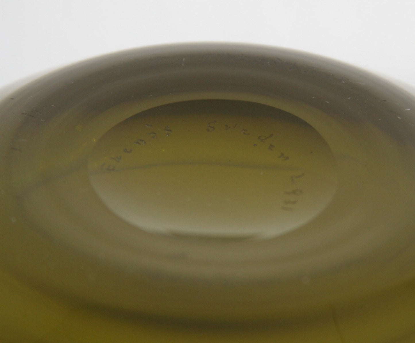 Ekenäs JOHN ORWAR LAKE Large Green Glass Vase Mollaris.com