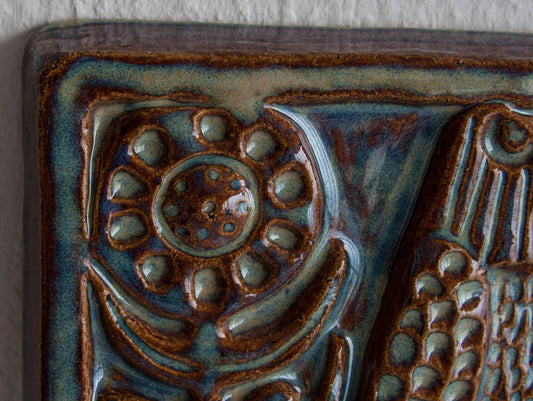 GERD HIORT PETERSEN Søholm Birds & Flowers Stoneware Wall Plaque Mollaris.com