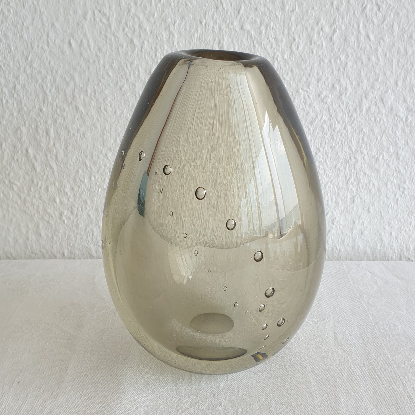 GUNNEL NYMAN Nuutajärvi Notsjö STRING OF PEARLS Bubble Glass Vase Mollaris.com