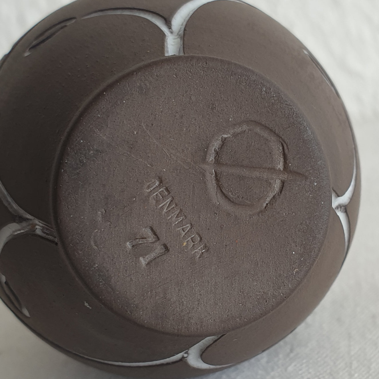 HELGE ØSTERBERG Small Sgrafitto Wines and Flowers White Glazed Stoneware Vase Mollaris.com