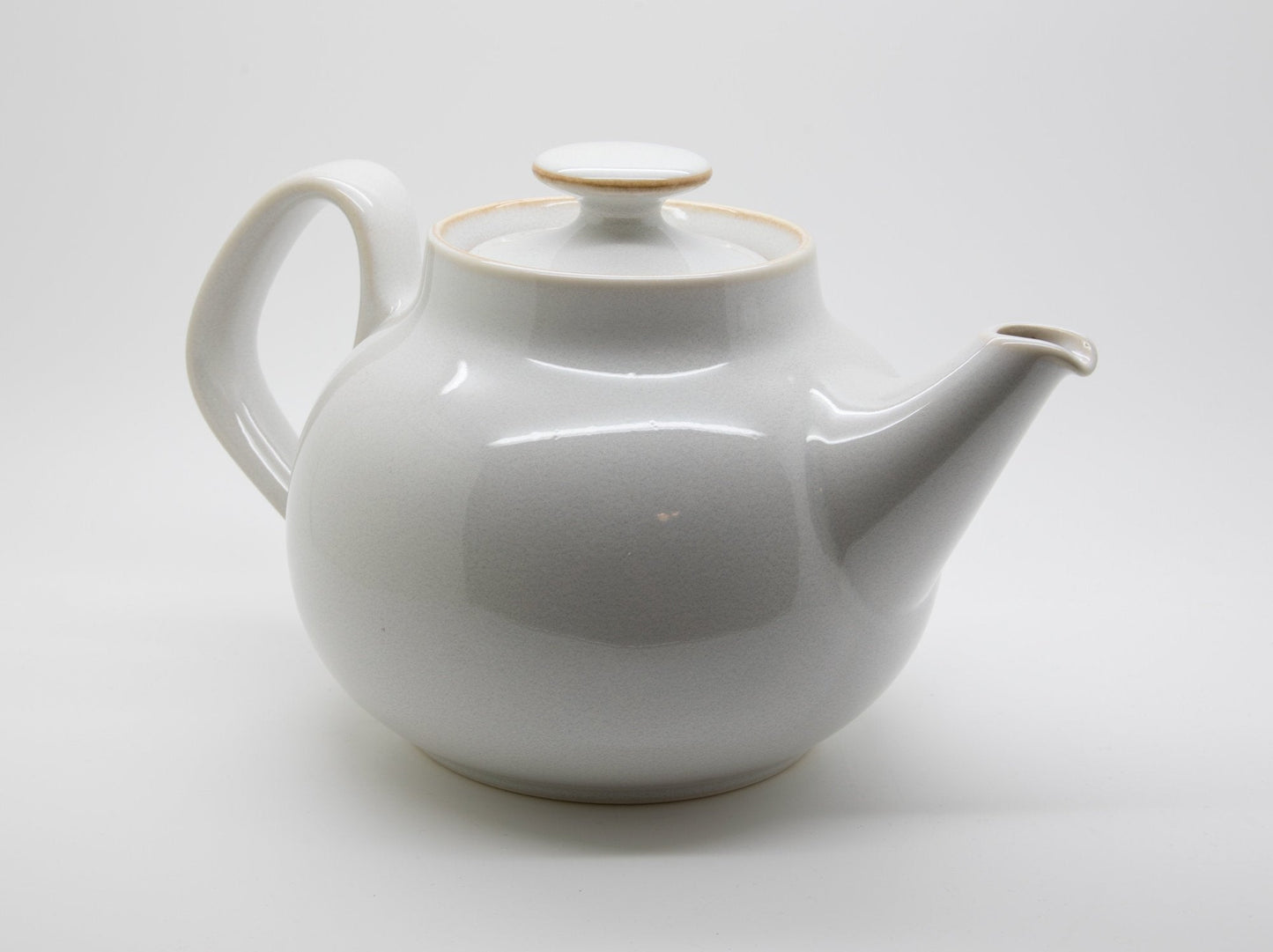HENNING KOPPEL Bing & Grøndahl Large White Speckled Glazed Stoneware Tea Pot Mollaris.com
