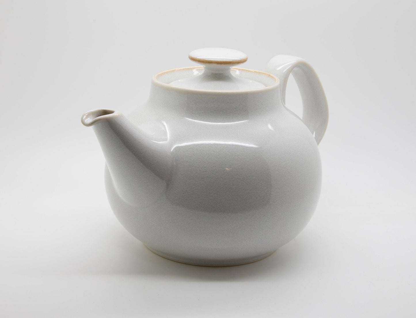 HENNING KOPPEL Bing & Grøndahl Large White Speckled Glazed Stoneware Tea Pot Mollaris.com