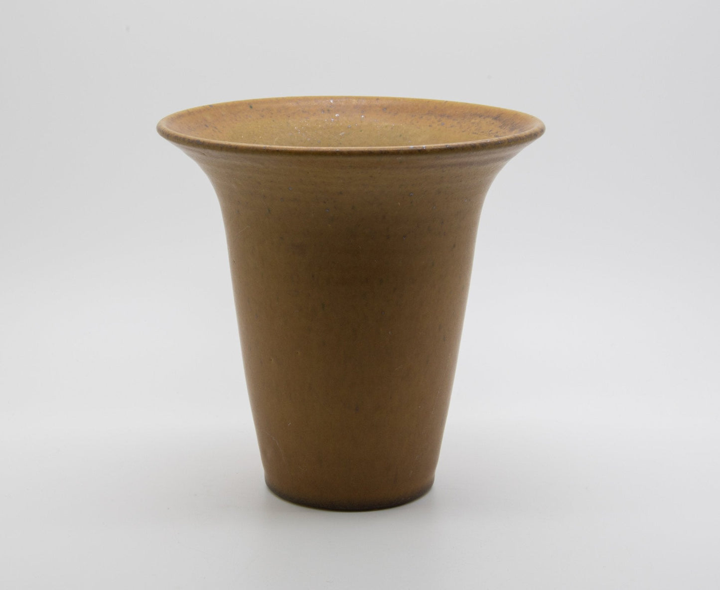 HOLBÆK LERVAREFABRIK Mustard Yellow Stoneware Vase Mollaris.com