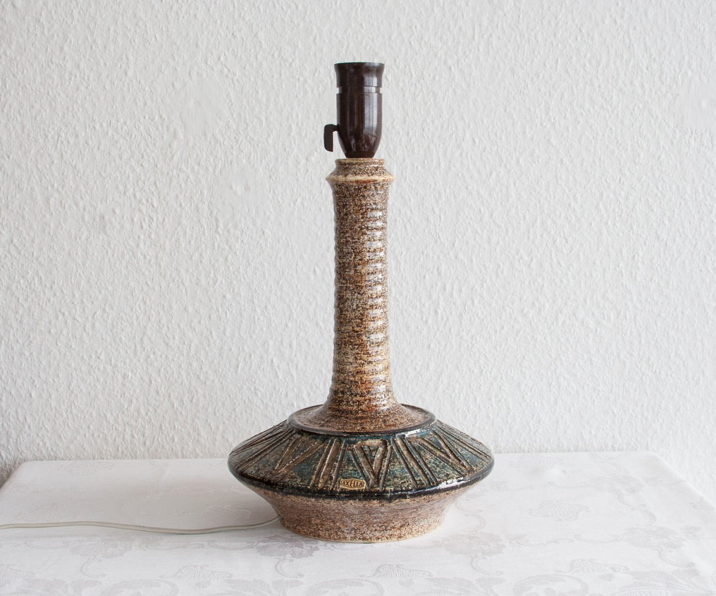 JETTE HELLERØE Geometric Decorated Ceramic Table Lamp Mollaris.com