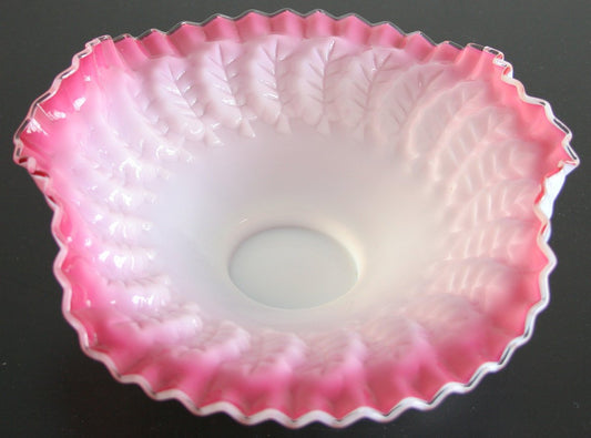 KASTRUP HOLMEGAARD Opal White Pink Ruffled Bowl Mollaris.com