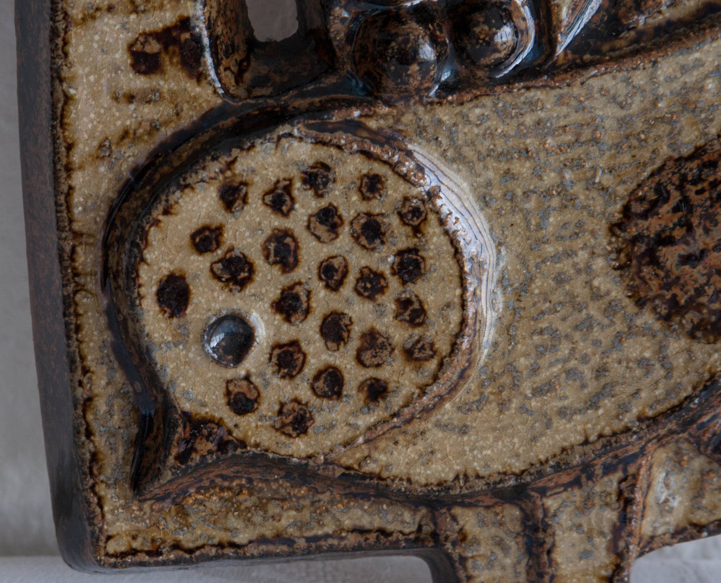 NOOMI BACKHAUSEN Søholm Abstract Bird Design Stoneware Wall Plaque Mollaris.com