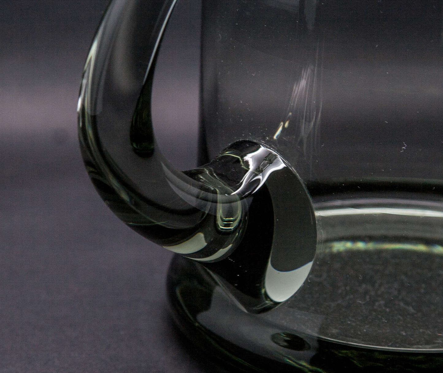PER LÜTKEN Holmegaard ØLHUND Smokey Glass Mug Mollaris.com