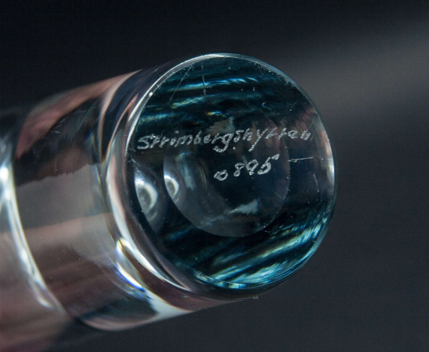 STRÖMBERGSHYTTAN Small Sputnik Glass Vase Mollaris.com