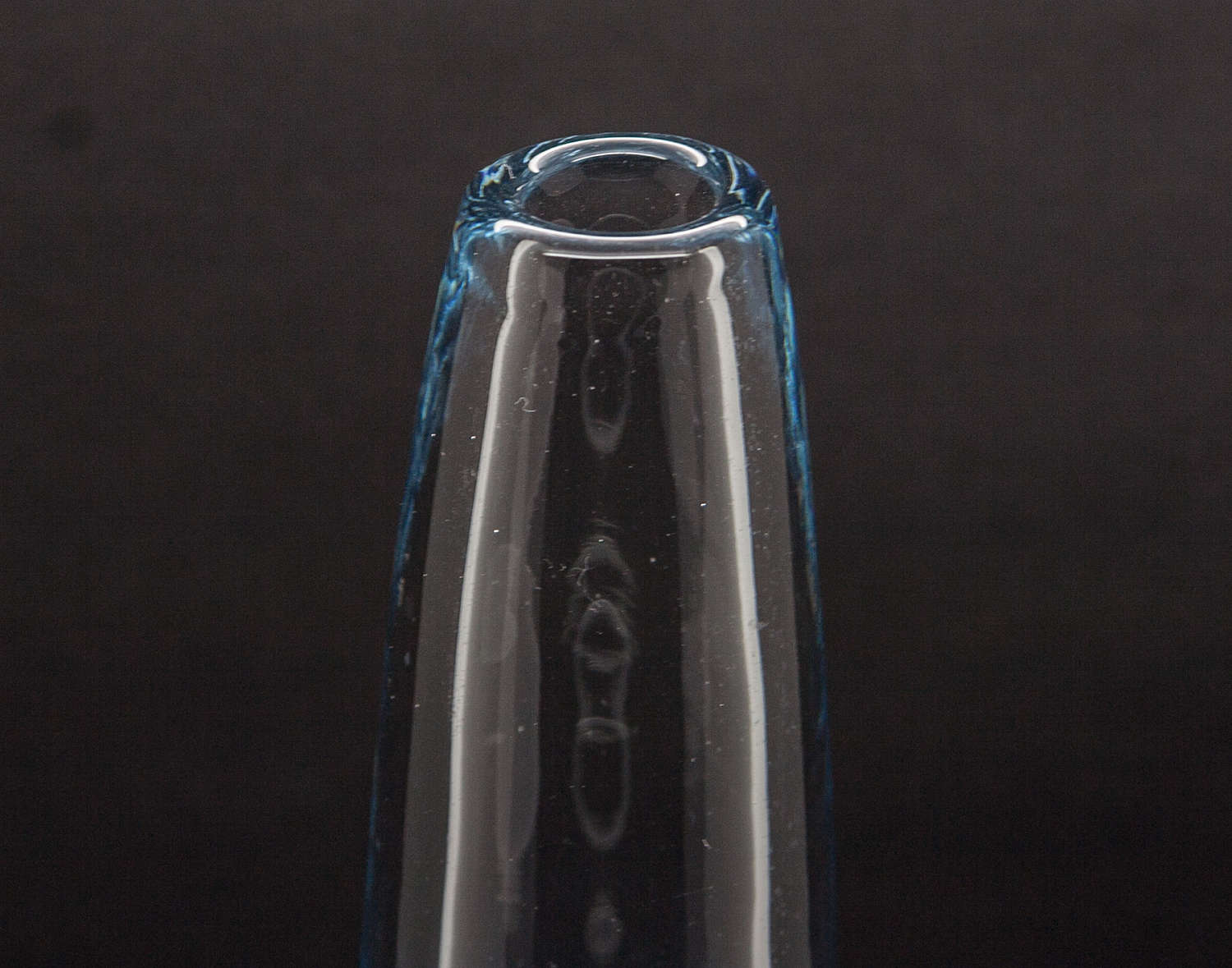 STRÖMBERGSHYTTAN Small Sputnik Glass Vase Mollaris.com 