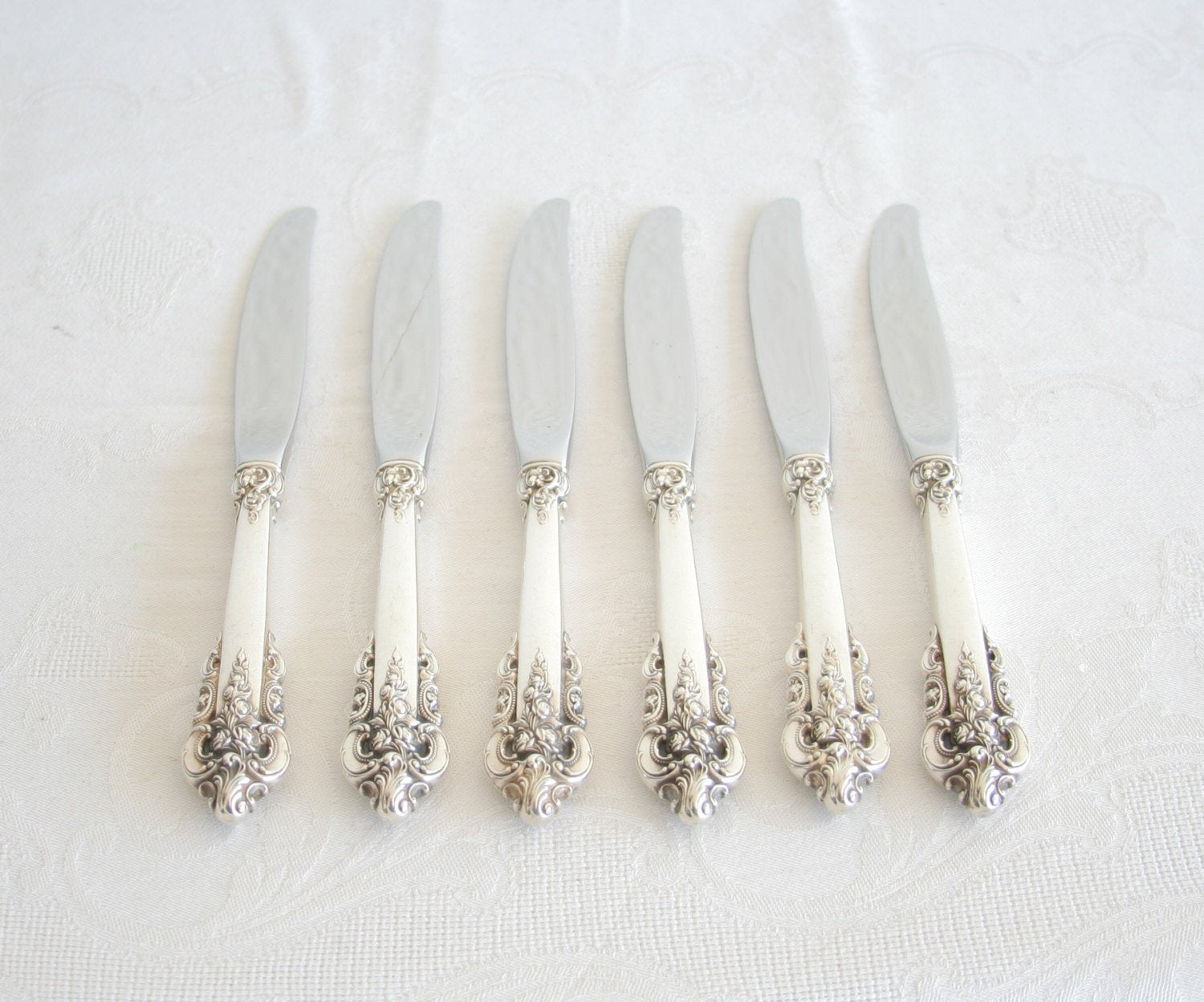 6 x Wallace GRANDE BAROQUE Sterling Silver Place / Lunch Knives (9 inches) Mollaris.com 