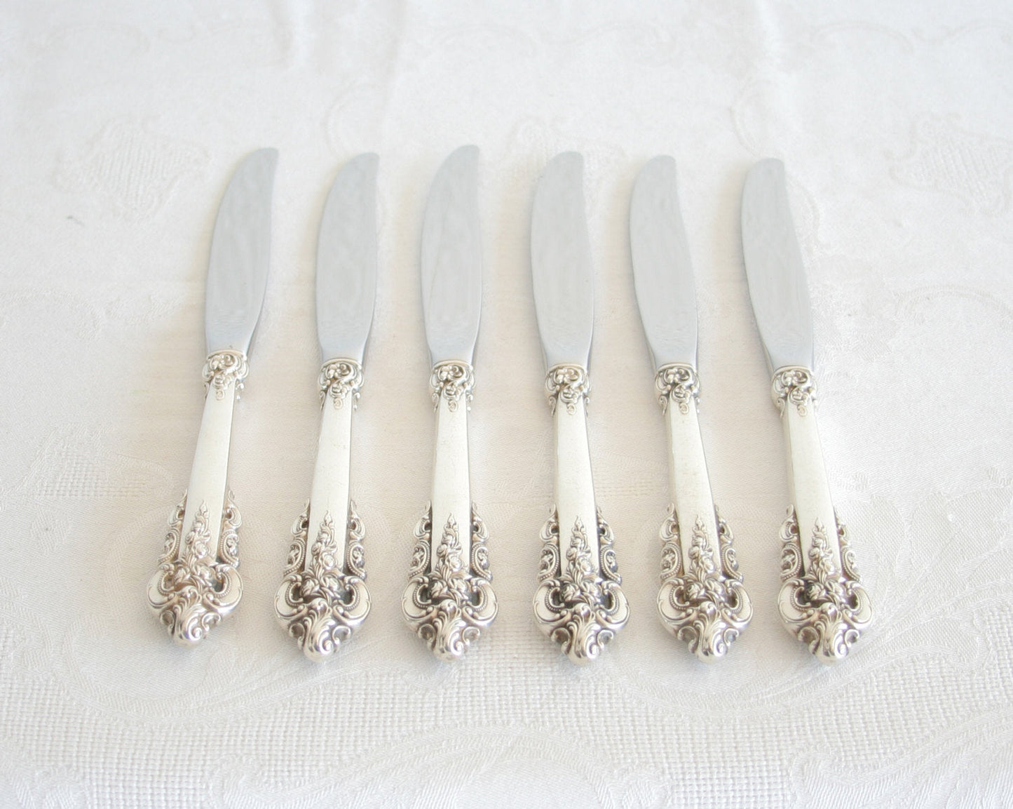 6 x Wallace GRANDE BAROQUE Sterling Silver Place / Lunch Knives (9 inches) Mollaris.com 