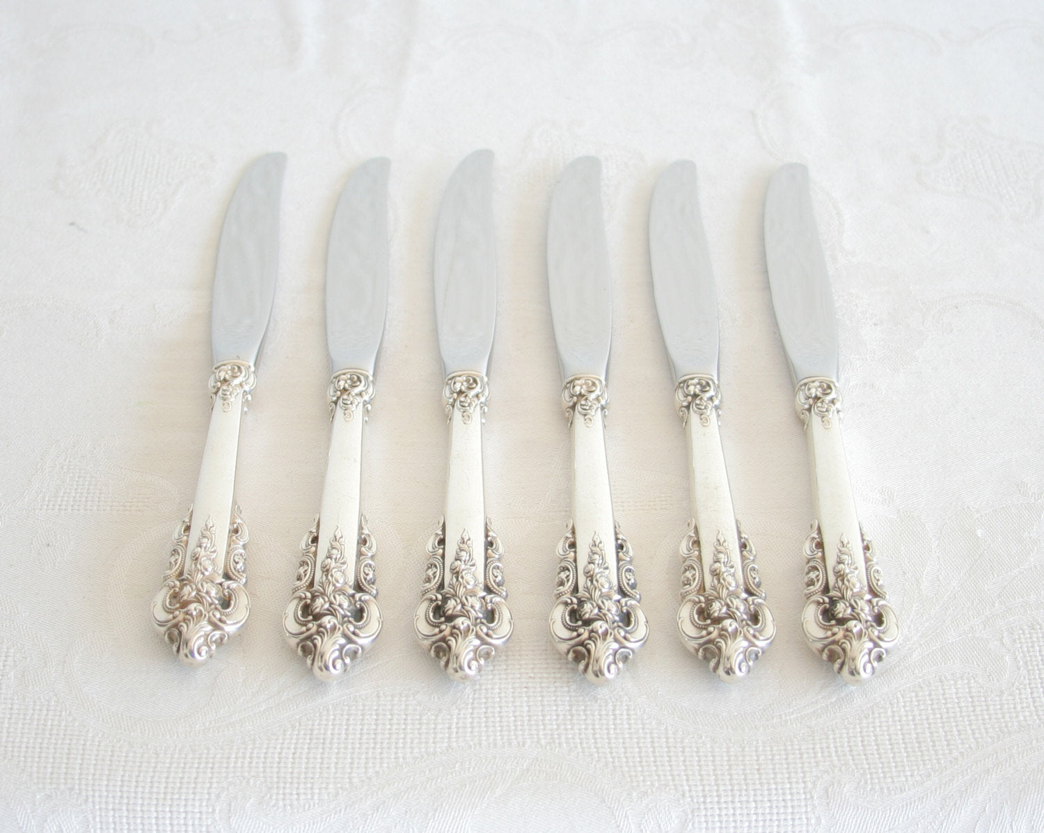 6 x Wallace GRANDE BAROQUE Sterling Silver Place / Lunch Knives (9 inches) Mollaris.com 