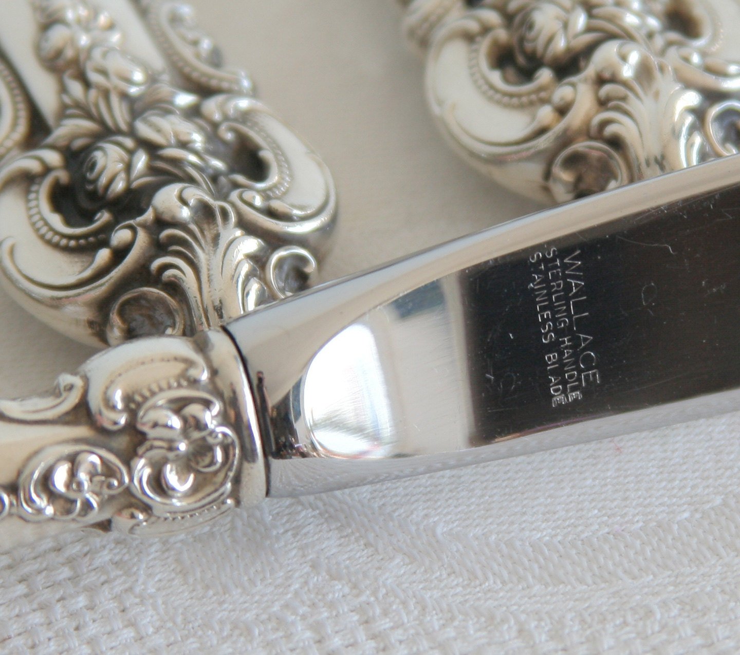 6 x Wallace GRANDE BAROQUE Sterling Silver Place / Lunch Knives (9 inches) Mollaris.com 