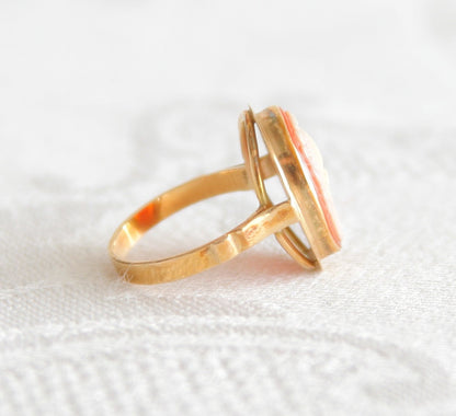 ANTIQUE Carved Shell Cameo 14K Solid Gold (585) Ring Mollaris.com 