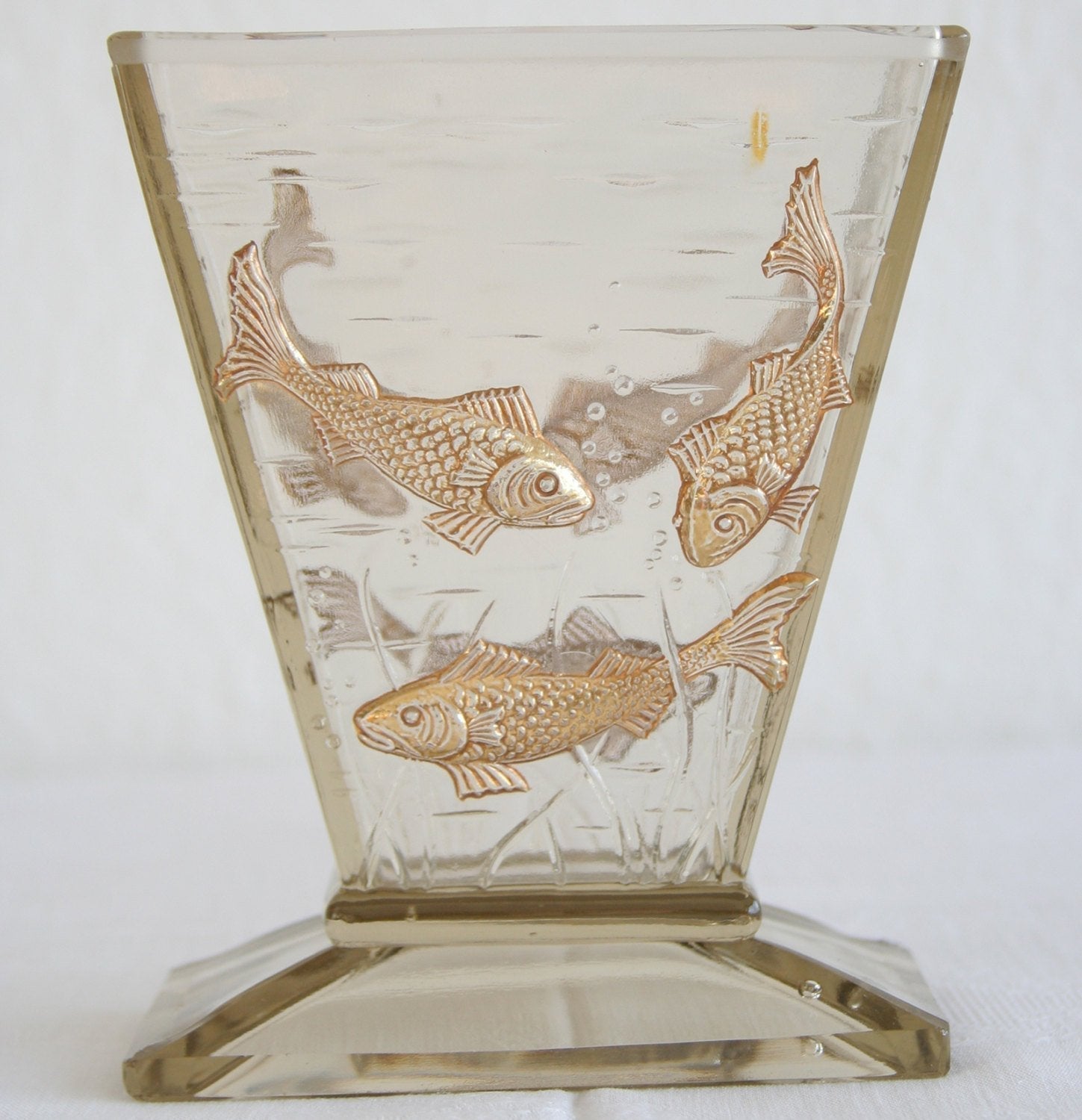 Aquarium Gilted Moulded Fish Glass Vase Mollaris.com 