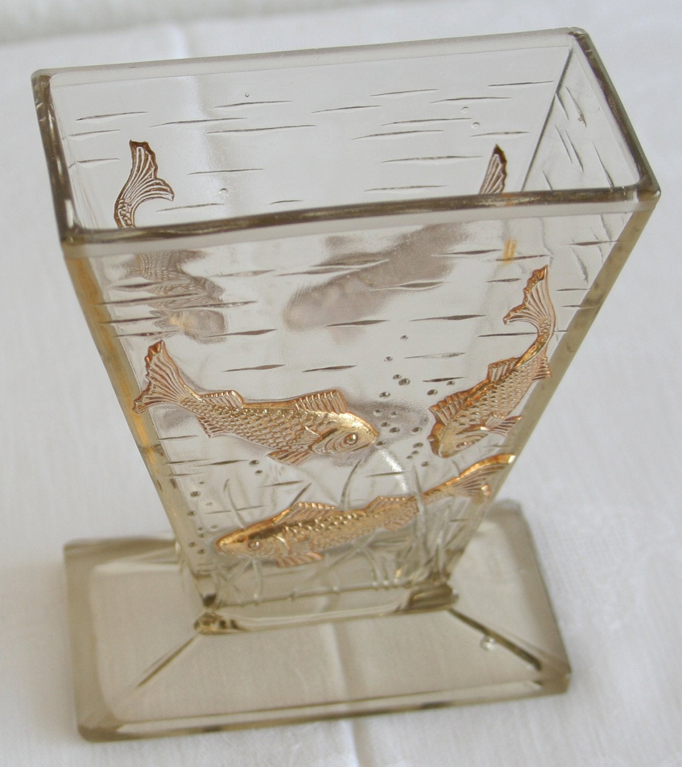Aquarium Gilted Moulded Fish Glass Vase Mollaris.com 