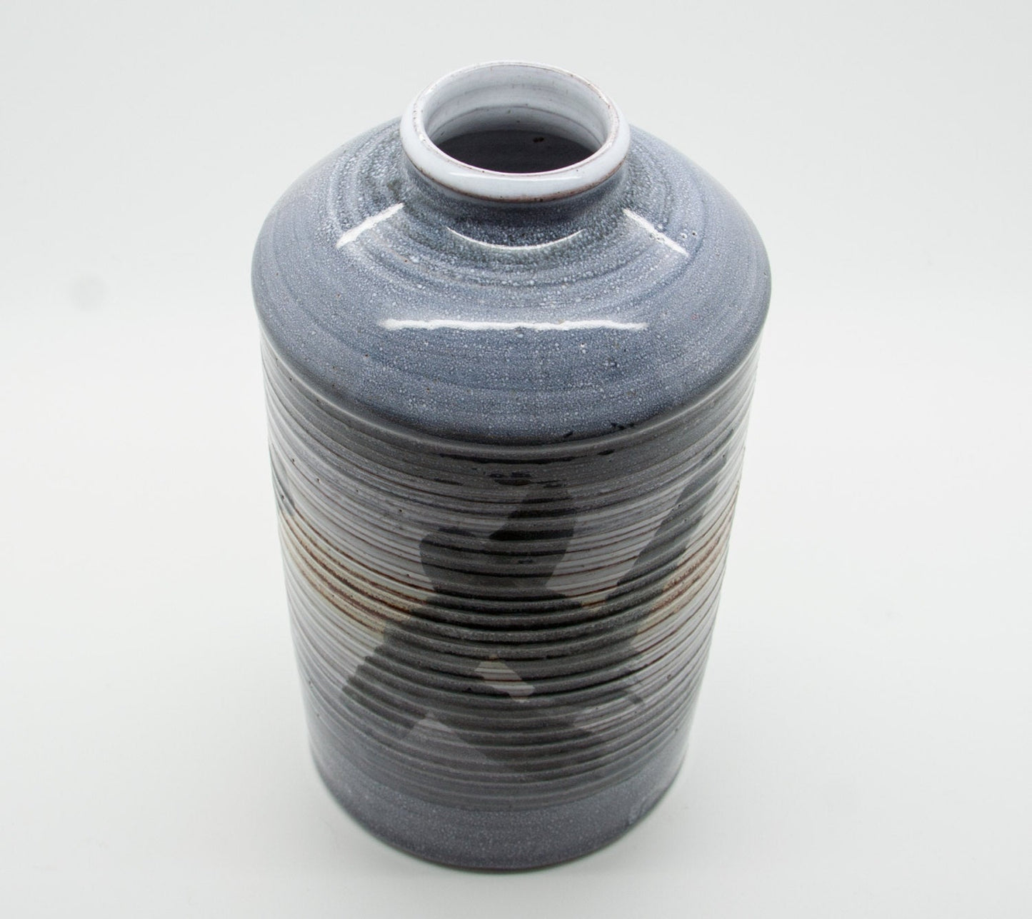 BIRTE VEDEL HOWARD White Grey Glazed Ribbed Stoneware Vase Mollaris.com 