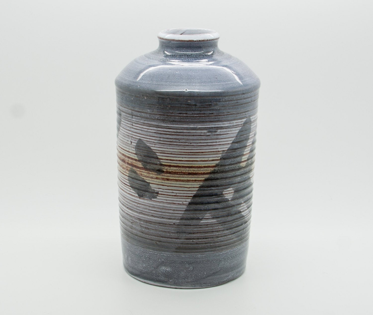 BIRTE VEDEL HOWARD White Grey Glazed Ribbed Stoneware Vase Mollaris.com 