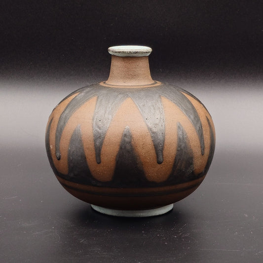 DANISH EINAR JOHANSEN STUDIO CERAMIC BROWN AND BLACK GLAZED STONEWARE VASE | MID 20TH CENTURY Mollaris.com 