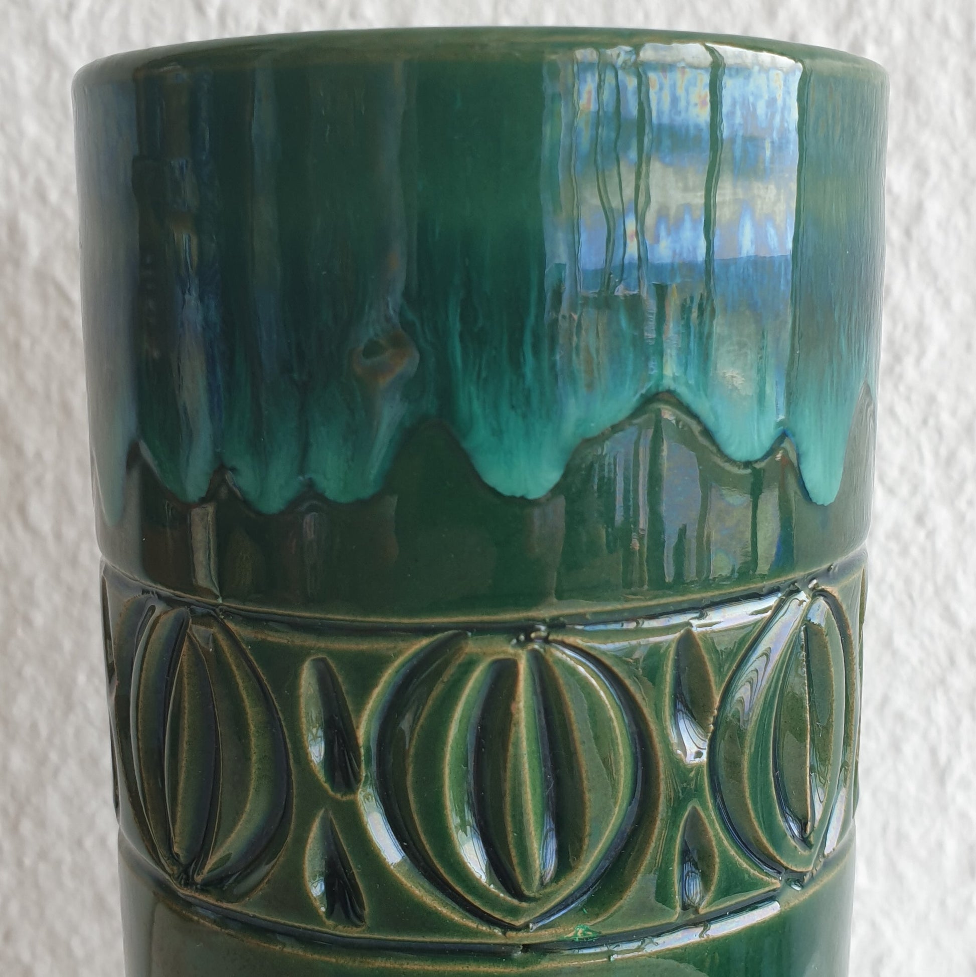 FRATELLI FANCIULLACCI Light Dark Green Drip Glaze Sgrafitto Decorated Ceramic Vase Mollaris.com 