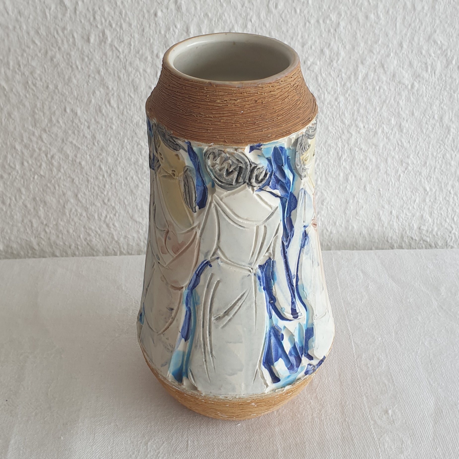 FRATELLI FANCIULLACCI White Blue Yellow Sgrafitto Decorated Ceramic Vase Mollaris.com 