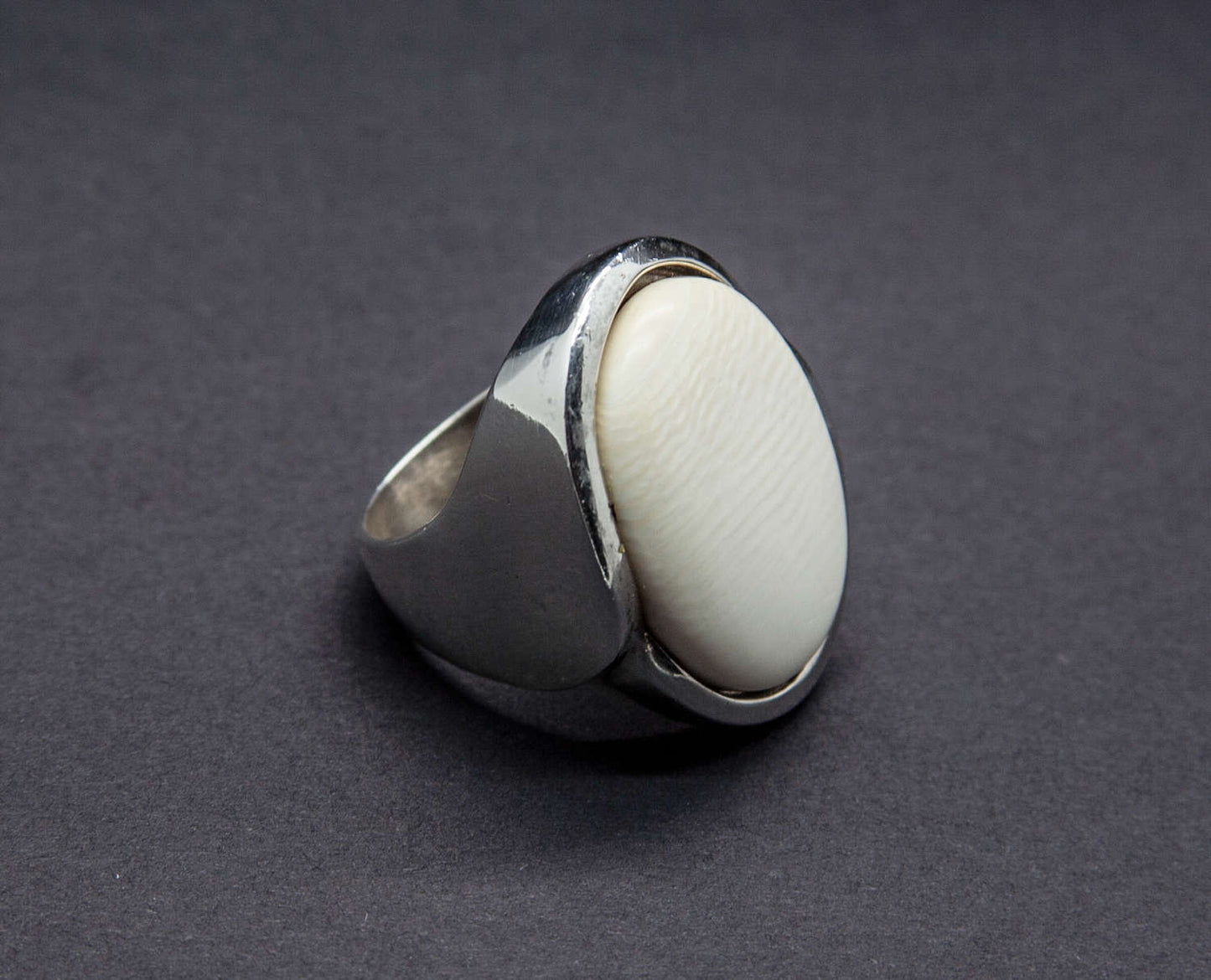 NIELS ERIK FROM Modernist Faux Ivory Cabochon Solid Sterling Silver Ring (925S) Mollaris.com 