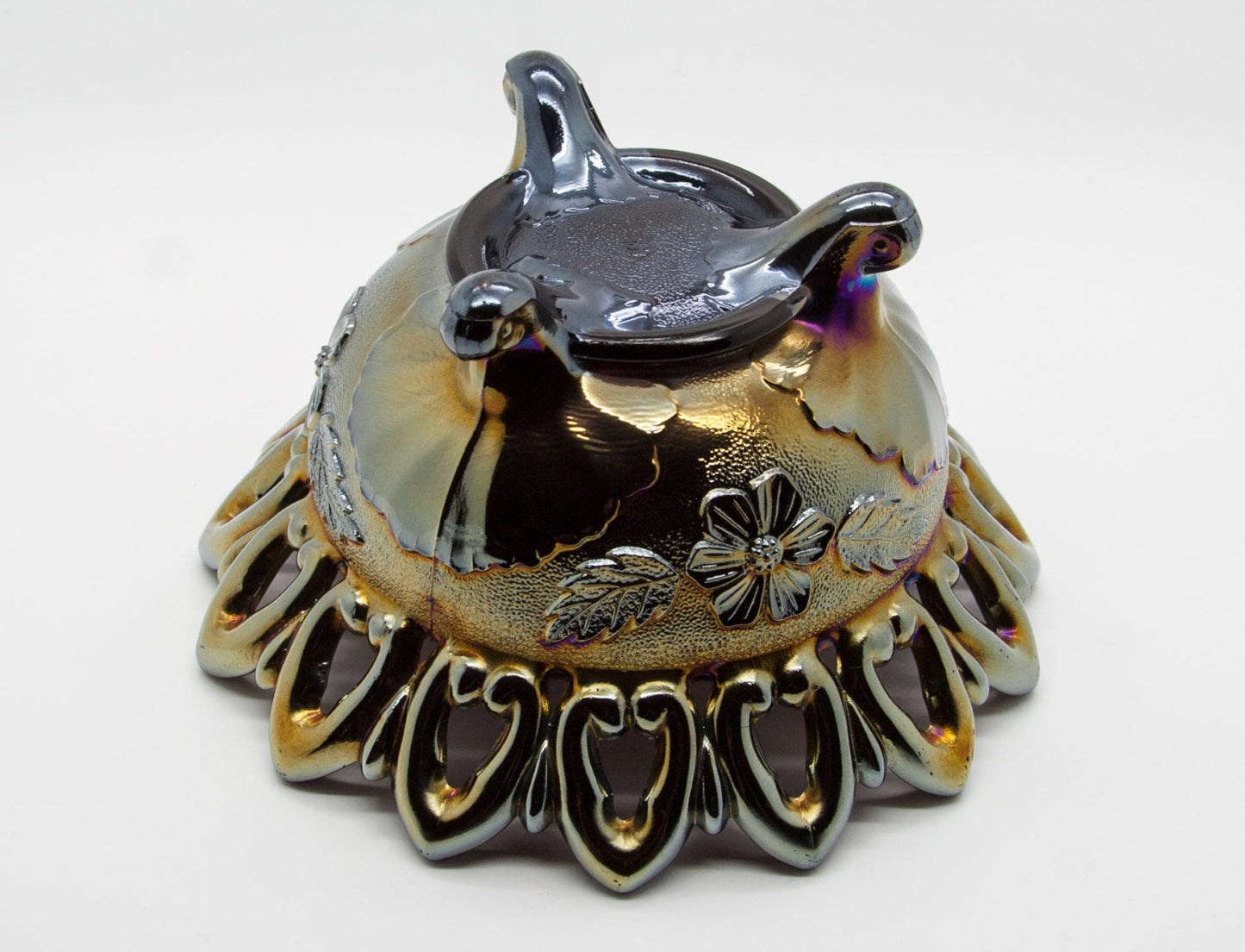 NORTHWOOD Carnival Glass Purple Amethyst WILD ROSE Three-footed Nut Bowl Mollaris.com 